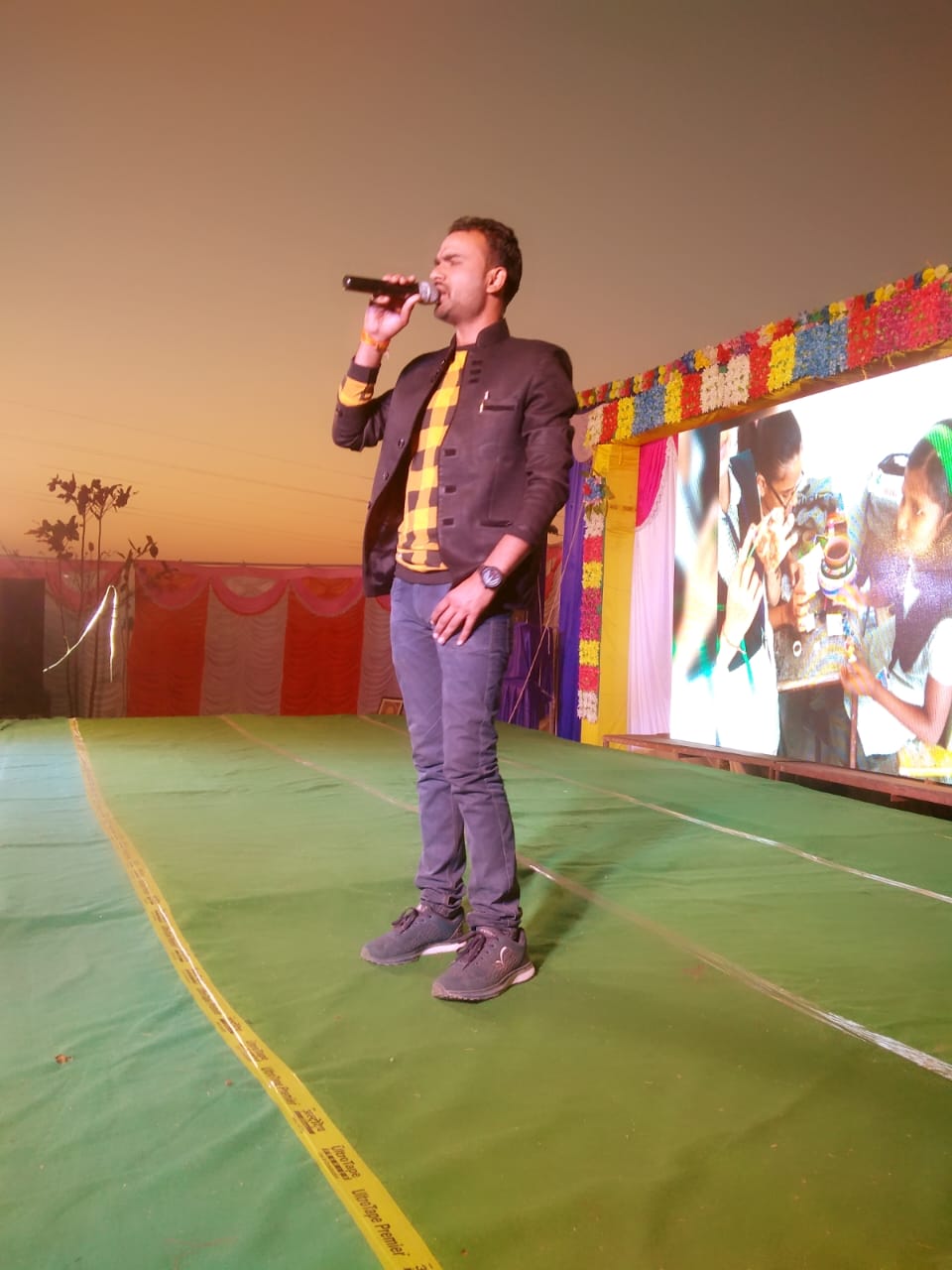 sanjay dubey (Gurukul Fusion musical group)
